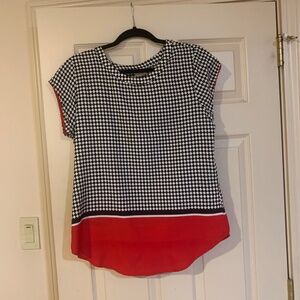 Antilia Femme Black/White/Red Print Top sz M
